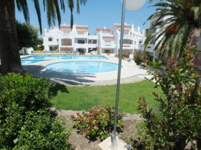 Apartamento en Puig Rom con Piscina, Jardín y Terraza - ES-204-67